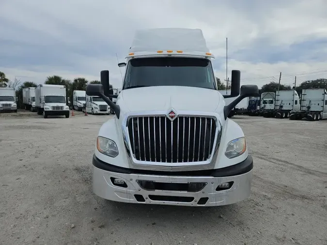 2019 NAVISTAR INTERNATIONAL LT625 SLPR CAB