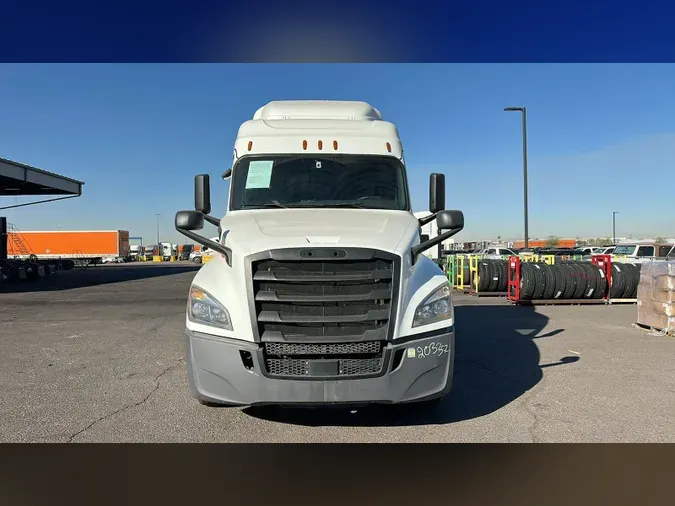 2020 Freightliner Cascadia 126