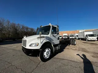 2015 Freightliner M2 106