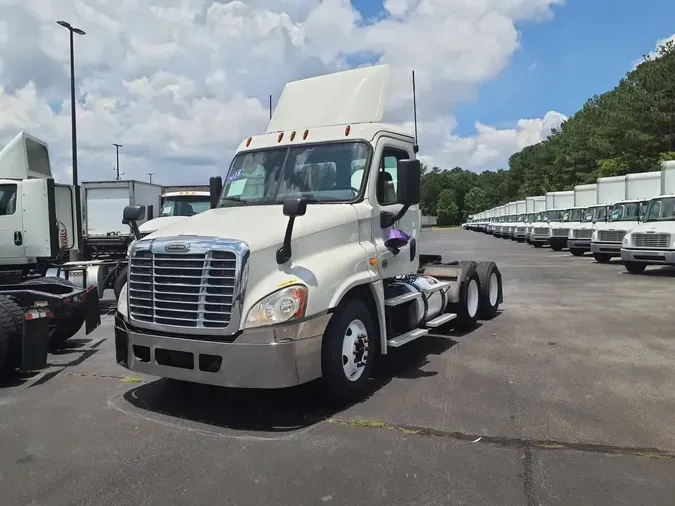 2018 FREIGHTLINER CASCADIA 125