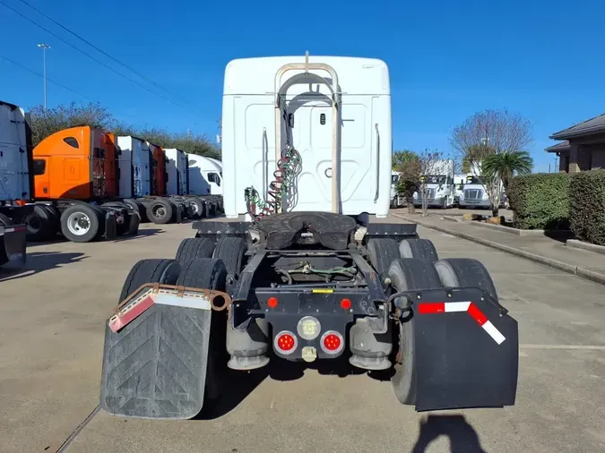 2020 FREIGHTLINER/MERCEDES CASCADIA 125