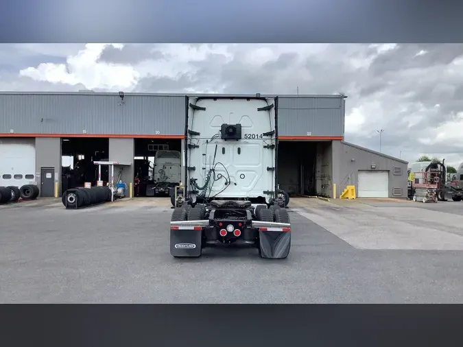 2021 Freightliner Cascadia
