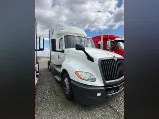 2018 International LT625