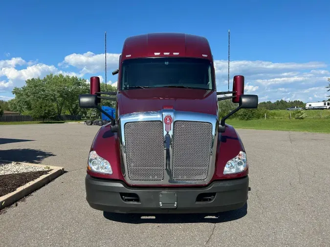 2021 Kenworth T680 Short Hood