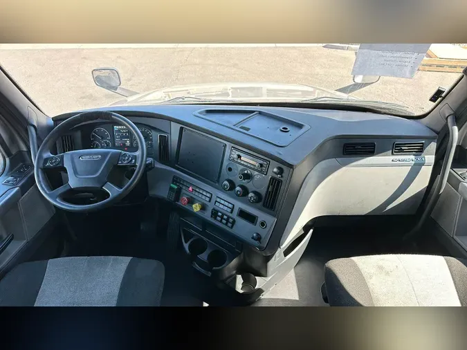 2021 Freightliner Cascadia