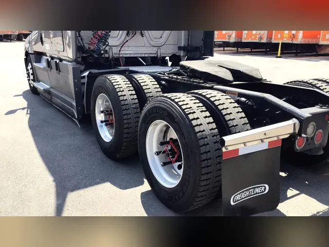 2023 Freightliner Cascadia