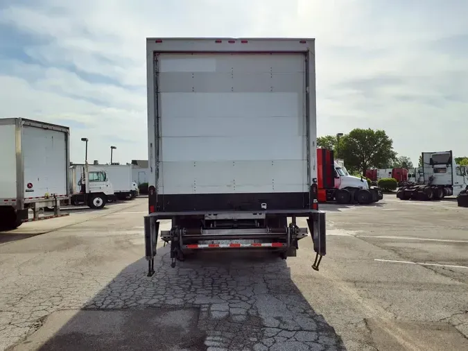 2018 FREIGHTLINER/MERCEDES M2 106