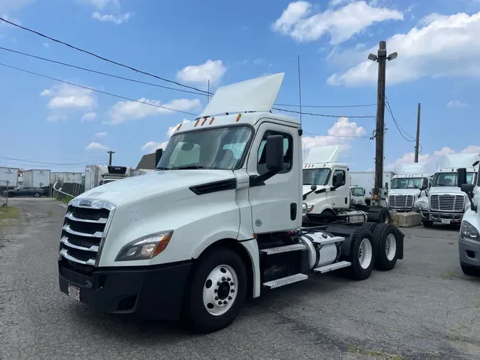 2020 FREIGHTLINER/MERCEDES NEW CASCADIA PX12664