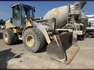 2011 DEERE 524K
