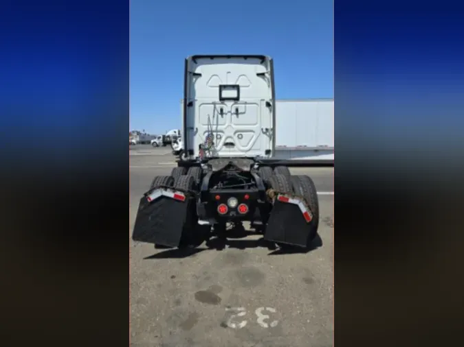 2019 FREIGHTLINER NEW CASCADIA PX12664