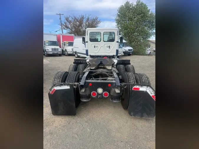 2018 FREIGHTLINER/MERCEDES CASCADIA 125