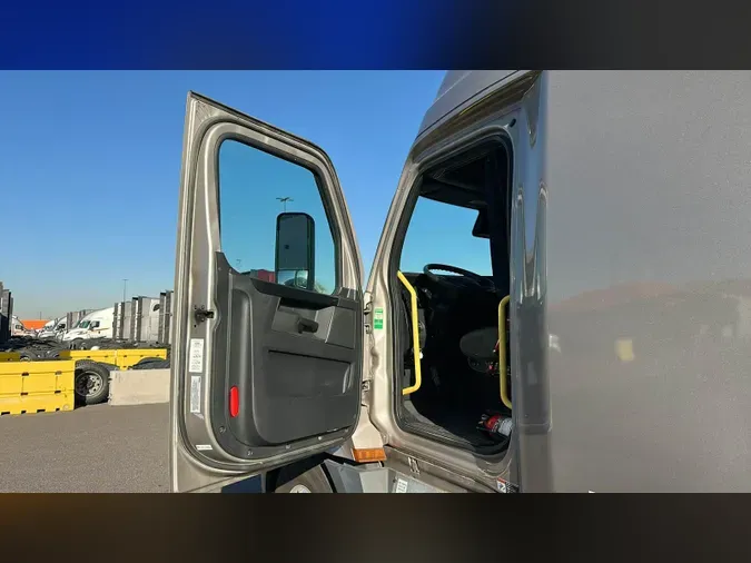 2024 Freightliner Cascadia 126479a33f35ed4af091b083034b4ff1021