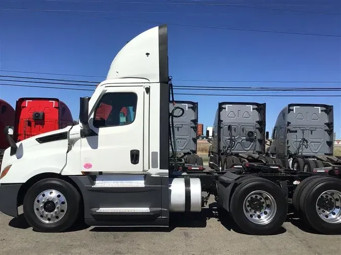 2021 FREIGHTLINER CA126479a4d7438f1598832fd86a2e93df264