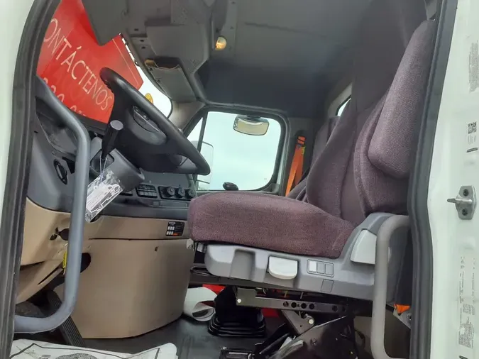 2020 FREIGHTLINER/MERCEDES CASCADIA 113