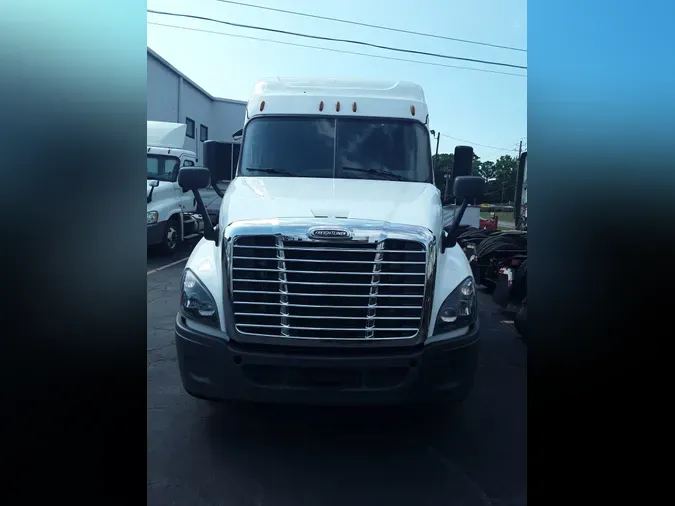 2020 FREIGHTLINER/MERCEDES CASCADIA 125