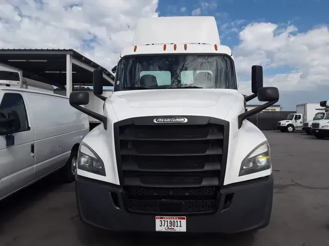 2019 FREIGHTLINER/MERCEDES CASCADIA