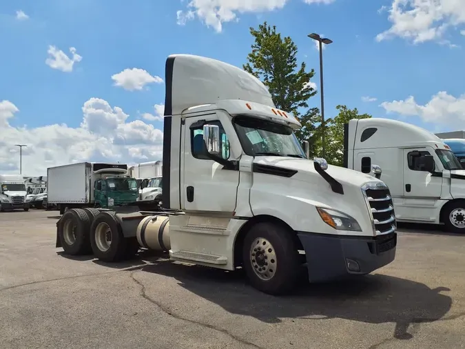 2021 FREIGHTLINER NEW CASCADIA PX12664
