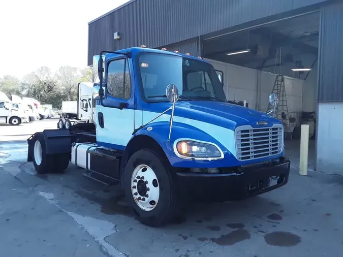 2020 FREIGHTLINER/MERCEDES M2 106