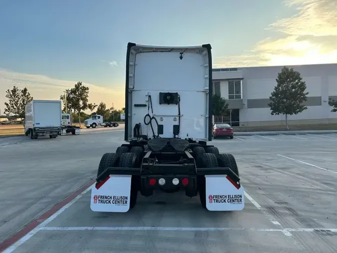 2022 Kenworth T680