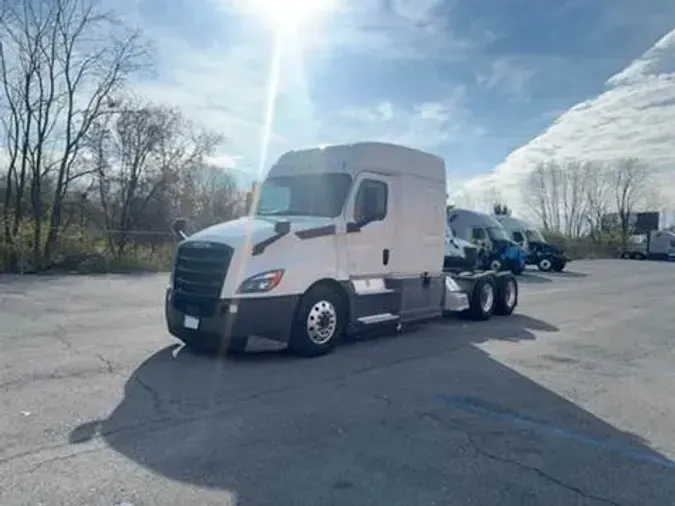 2020 Freightliner Cascadia