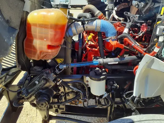 2019 NAVISTAR INTERNATIONAL 4300