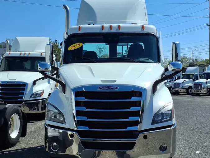 2020 FREIGHTLINER/MERCEDES NEW CASCADIA 116