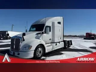 2021 FREIGHTLINER CA126