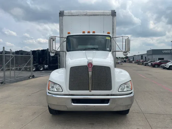 2018 KENWORTH T270