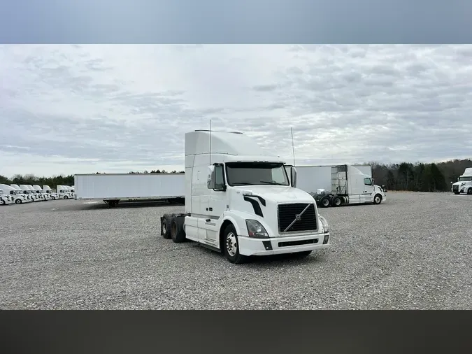 2016 Volvo VNL 74047a762930f8760ac5a5caf7b1b9cb063