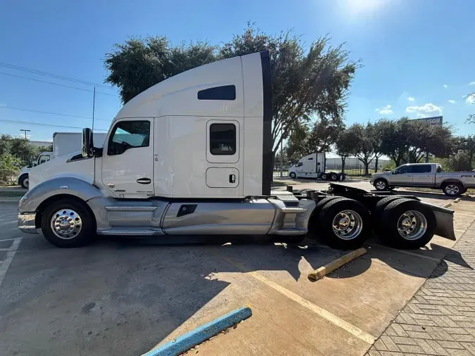 2022 Kenworth T68047a9351c51efc1bdbf8906877328fee0