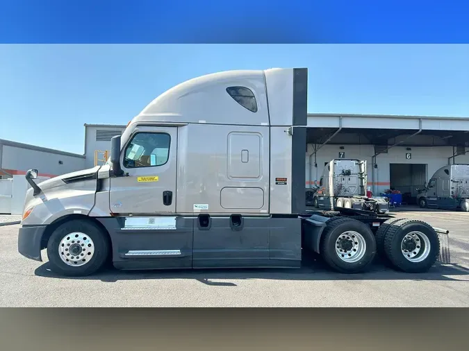 2023 Freightliner Cascadia