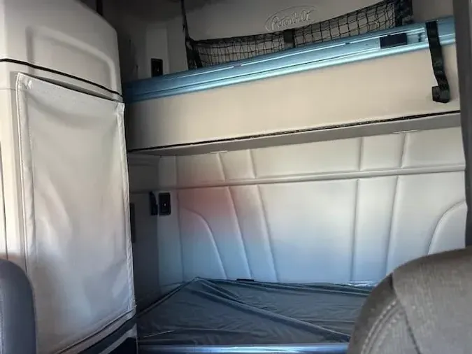 2025 Peterbilt 57947aaa8878fc1cc06efb618eb91ffa29a