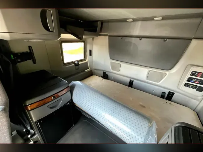 2021 INT LT625 6x4