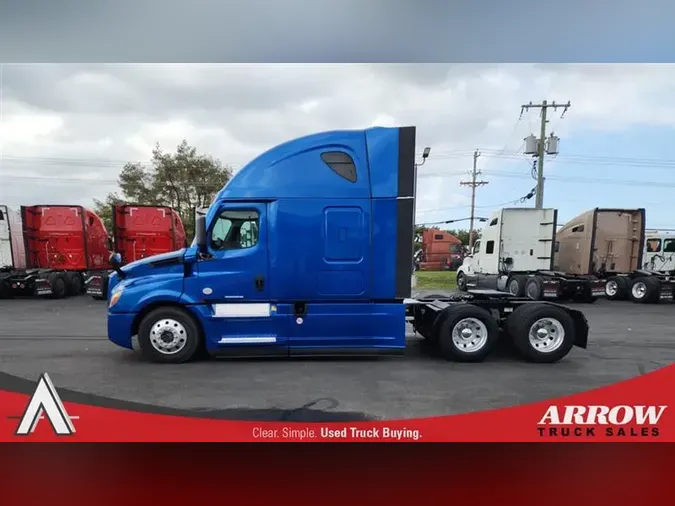 2021 FREIGHTLINER CA126
