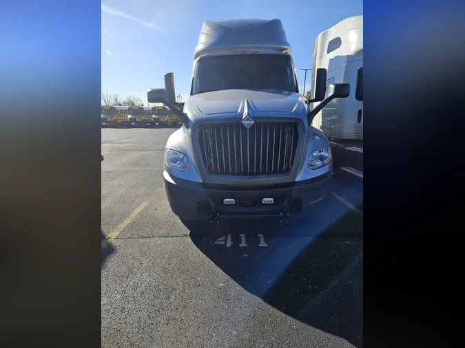 2022 International LT62547adb32319d0282e9cf65b482d855f83