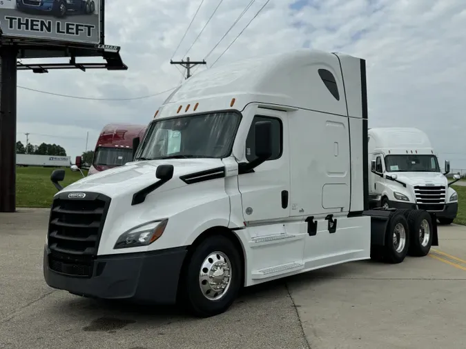 2022 FREIGHTLINER Cascadia 12647add068198e5916f45bc02e4c1f1ad8