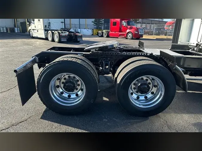 2022 KENWORTH T68047addac7e685a0c997dfa6165a71a6dd