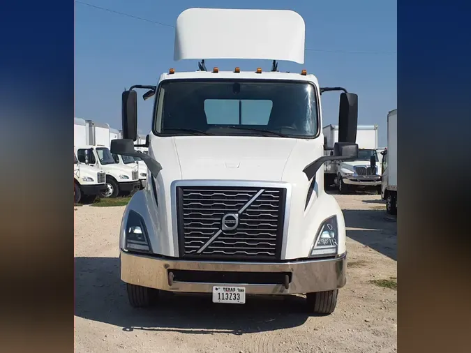 2019 VOLVO VNL64T-300