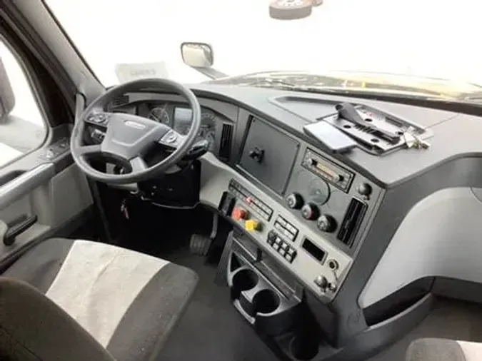 2021 Freightliner Cascadia