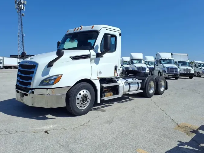 2021 FREIGHTLINER NEW CASCADIA PX1266447b0e260f3ab090cc3ffe8a6375dd953