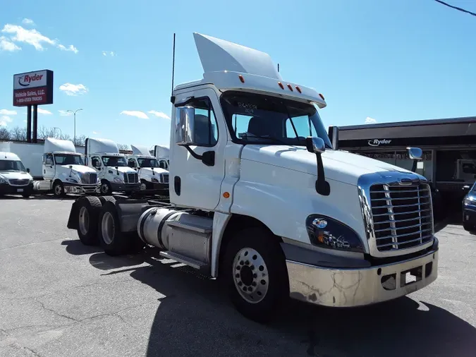 2019 FREIGHTLINER/MERCEDES CASCADIA 125