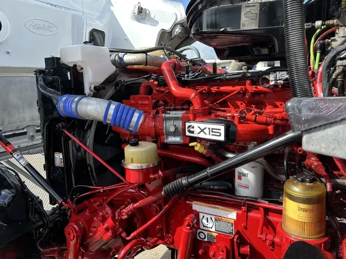 2022 Peterbilt 567