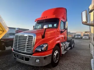 2018 FREIGHTLINER/MERCEDES CASCADIA 125