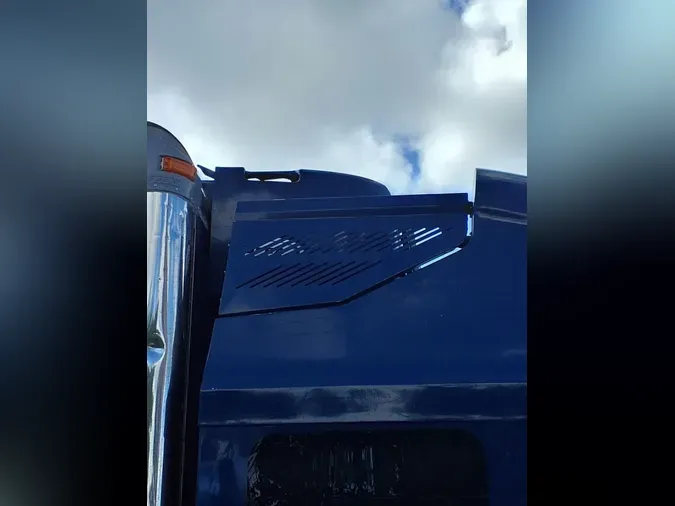 2017 FREIGHTLINER/MERCEDES CASCADIA