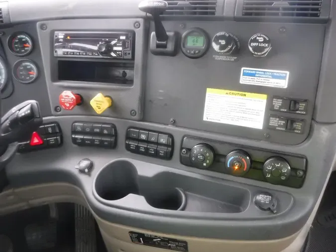 2018 FREIGHTLINER/MERCEDES CASCADIA 125