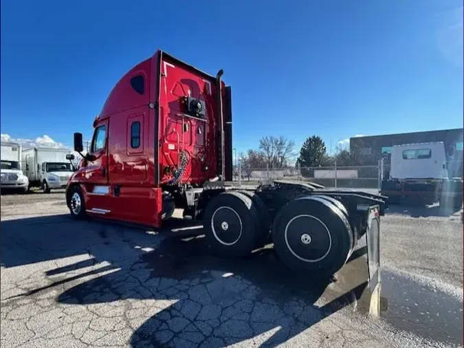 2019 FREIGHTLINER/MERCEDES CASCADIA 125