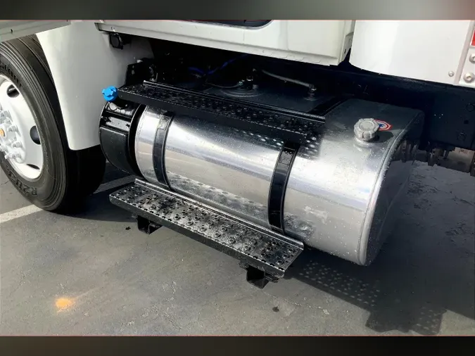 2020 INT MV607