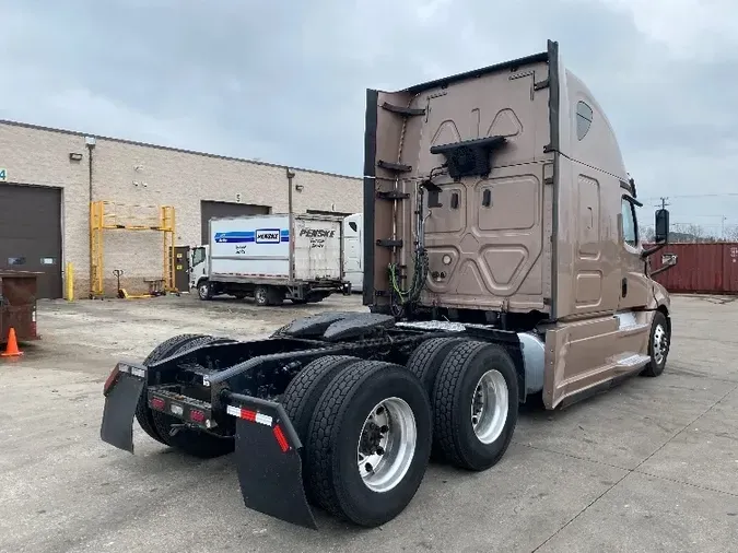 2020 Freightliner T12664ST