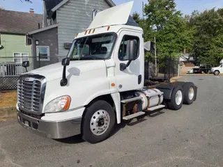 2018 FREIGHTLINER/MERCEDES CASCADIA 125