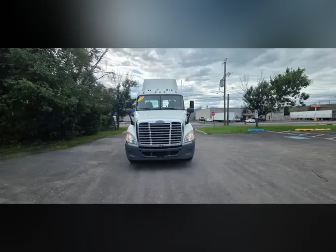 2019 FREIGHTLINER/MERCEDES CASCADIA 12547c46face591b9c2ef058f7977c3818d